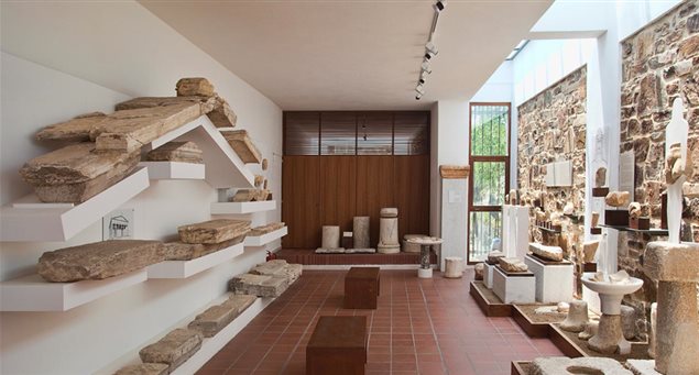 Archeological Museum Naxos (in the Kastro)